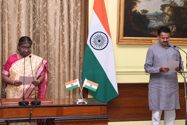 presidentmurmuadministersoathtobhartruharimahtabas18thloksabha’sspeakerprotem