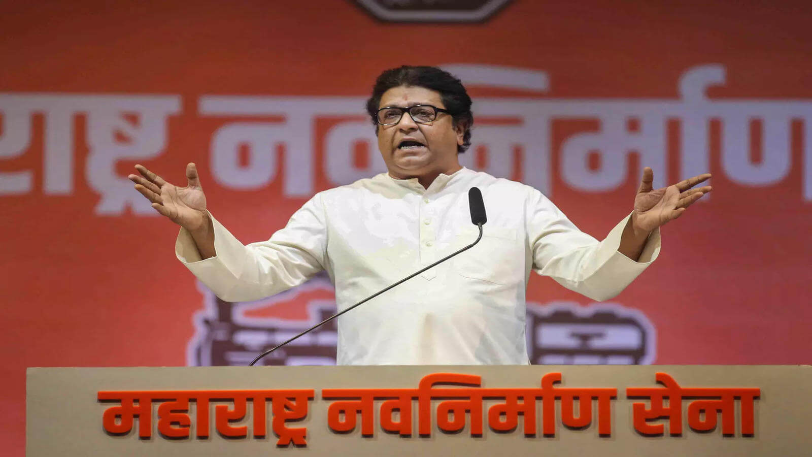 rajthackeraylikelytojoinbjpsenaallianceinmaharashtra:sources