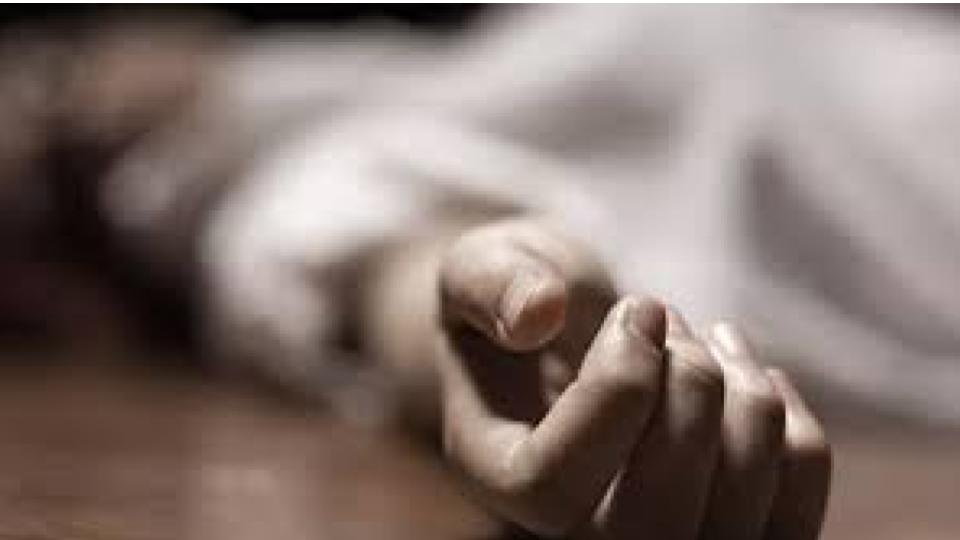 Man kills 6-year-old daughter inside train in Assam