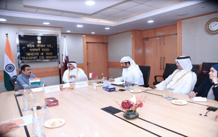 unionministernitingadkarimeetsqataridelegationledbyministeroftransportofqatarinnewdelhi