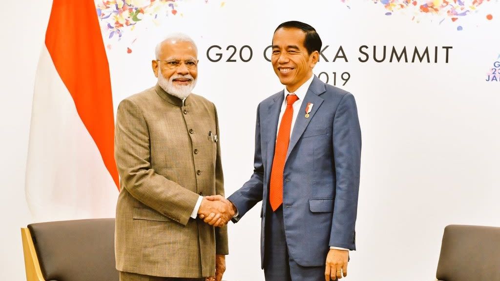 pmmodicongratulateswidodoforhissecondtermasindonesianprez