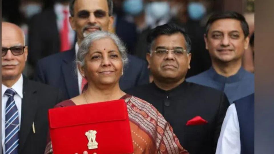 nirmalasitharamantopresentinterimbudgetonfeb1