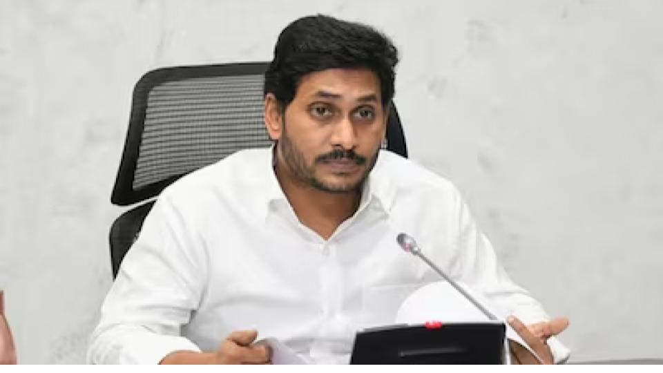 Andhra tobacco farmers hit by falling prices, says Jagan