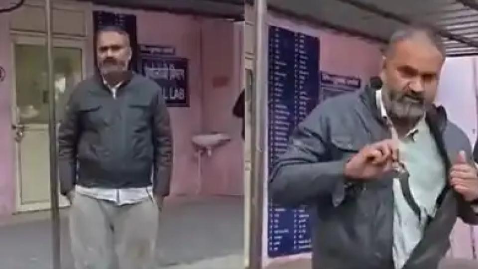 Man carries snake in pocket to hospital after being bitten in Mathura