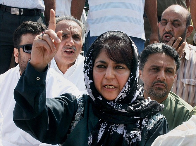 bjpusessecurityforceshijackstheirsacrificestogetvotessaysmehboobamufti