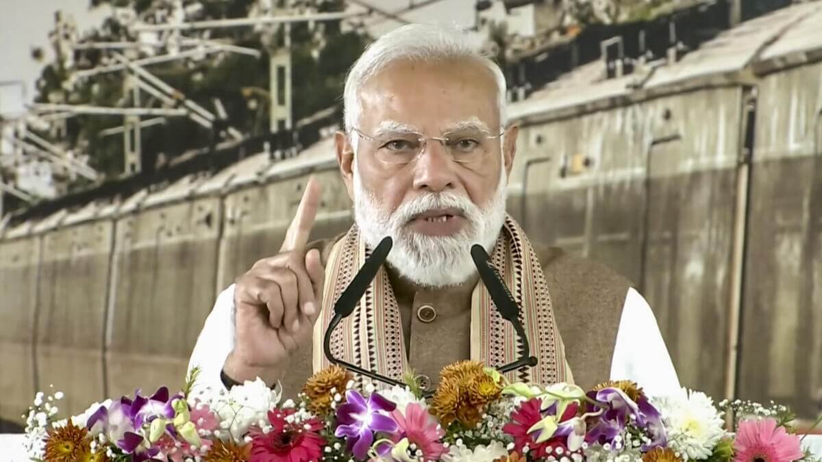 PM Modi slams Congress over shirtless protest at India AI Summit