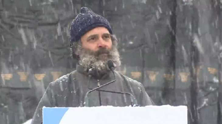 amidheavysnowfallrahulgandhiaddressesrallyinjkasfootmarchculminates