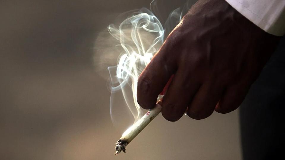 Karnataka Bans Hookah Bars, Raises Tobacco Purchase Age to 21