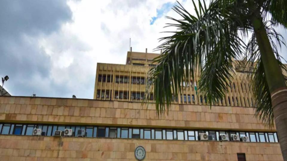 IIT Delhi Director Warns of Action Against Protesting Students