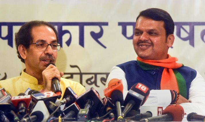 shivsenascaredofpoachingofmlasbybjp:congress