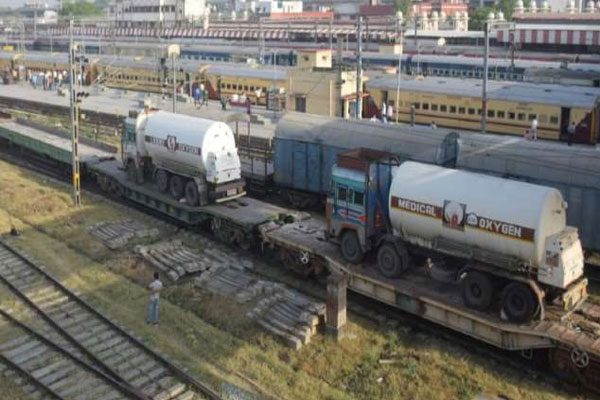 maharashtrareceives44tonnesofliquidoxygenviaoxygenexpresstoday
