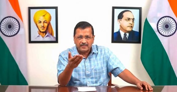 blackdayinhistoryofindia’sdemocracyarvindkejriwalafterrajyasabhapassesdelhiservicesbill