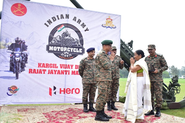 indianarmylaunchespanindiamotorcycleexpeditiontomark25thanniversaryofkargilwarvictory