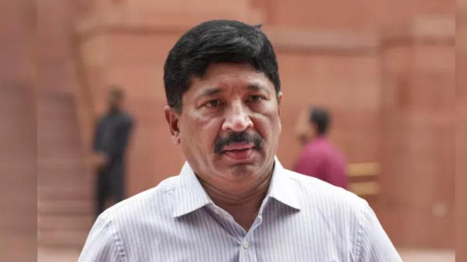 Girls in Tamil Nadu encouraged to study, says DMK Leader Dayanidhi