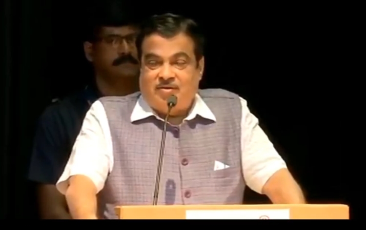 govtaimstoraisemsmesectorcontributionfrom29%to50%:nitingadkari