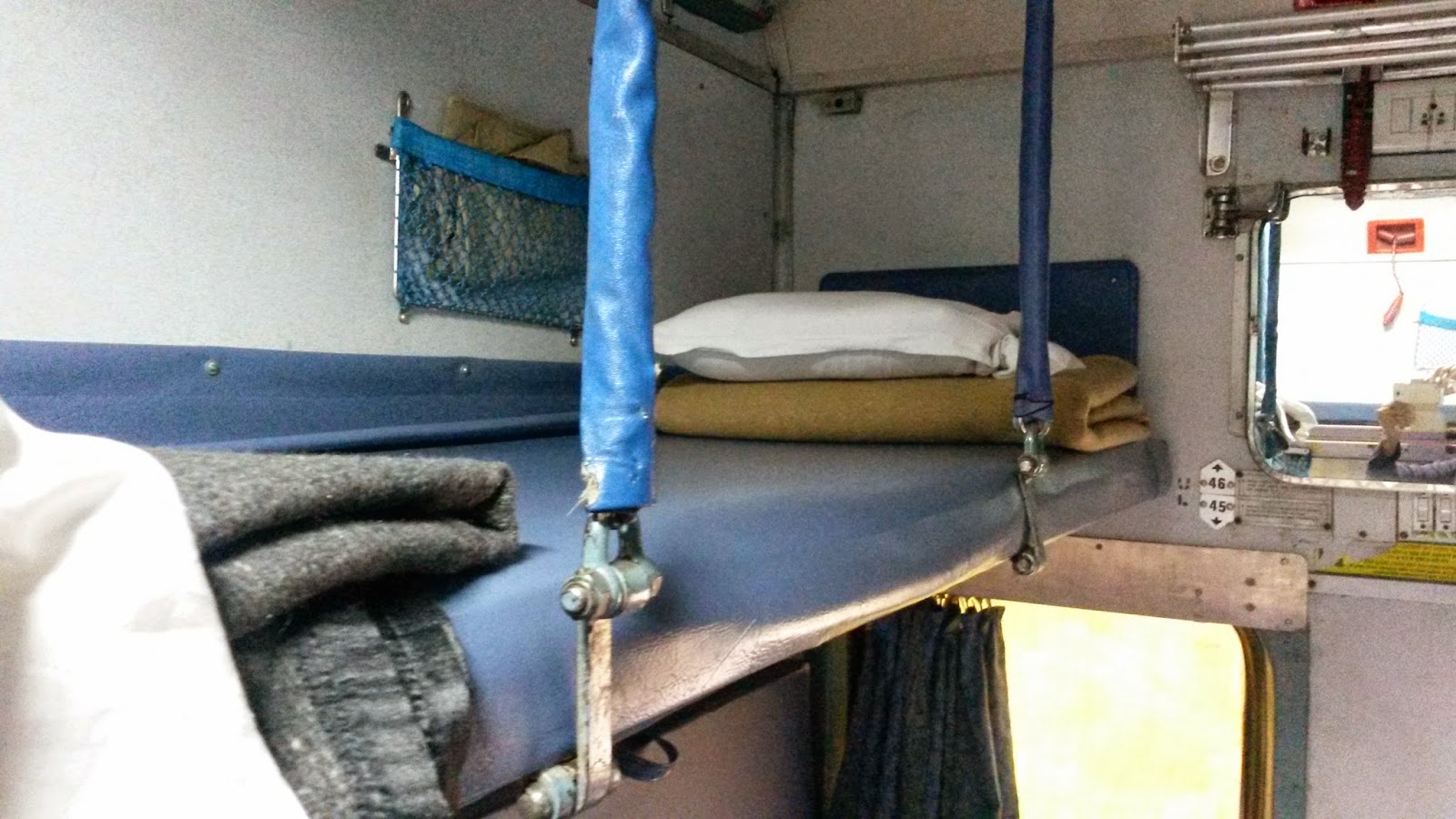 ecorextendsbedrolllinenservicesintrains