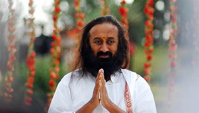 muslimsshouldgiftthelandinayodhyaforbuildinggrandramtemple:srisriravishankar