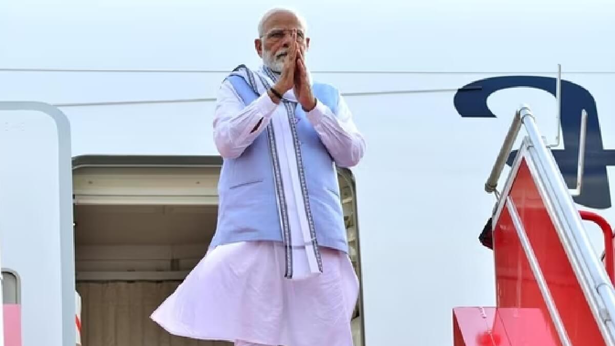 afterconcludingsuccessfultwodayvisittopolandpmmodidepartsforukraine