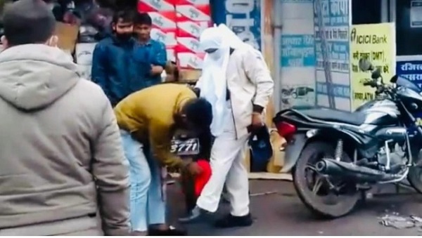 womanpoliceofficerslapsmanafterforcinghimtocleantrousersinmp