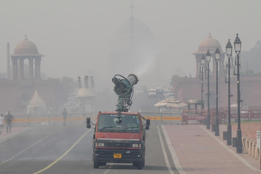 delhi’sairqualityremainsinseverecategorywithaverageaqiof401