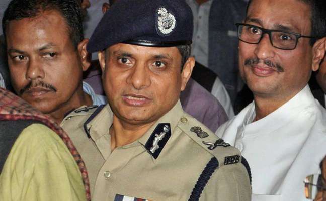 formerkolkatapolicecommissionerrajeevkumarfailstoappearbeforecbi