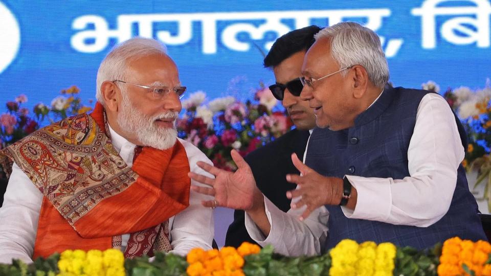 PM Narendra Modi launches projects worth Rs 6,880 cr in Bihar