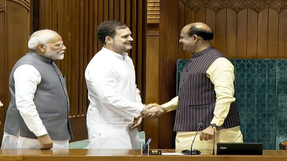 speakerrecognisesrahulgandhiasleaderofoppositioninloksabha