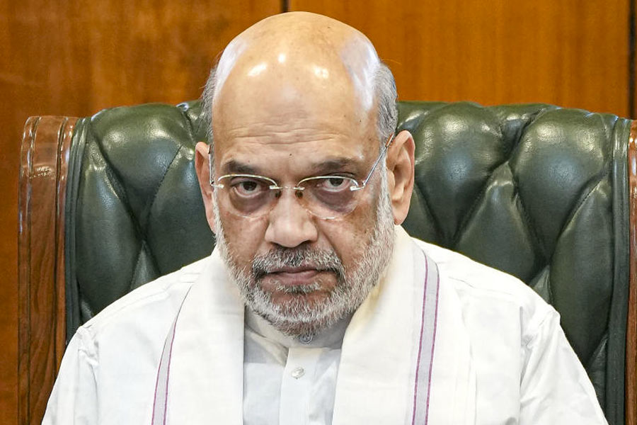 unionhomeministeramitshahtovisitgujarattoday