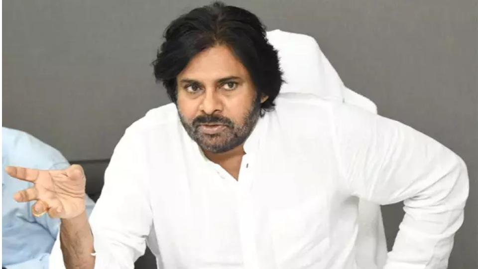 farmertravels760kmonbullockcarttomeetapdycmpawankalyan