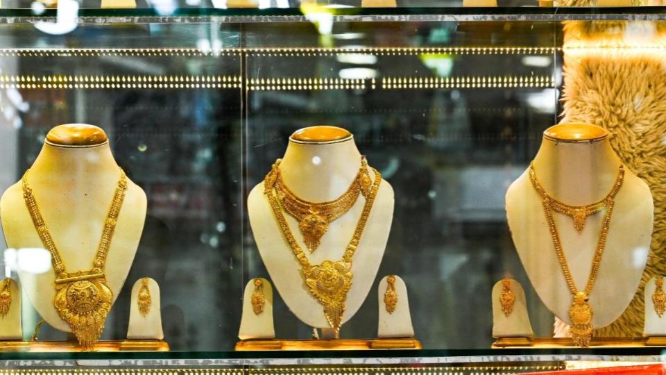 Gold futures rise near Rs 1.55 Lakh as crude oil prices ease