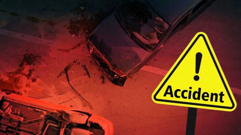 Five students die as car rams into truck in Andhra Pradesh