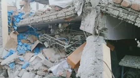 threestoreybuildingcollapsesinupsmeerutfourdead