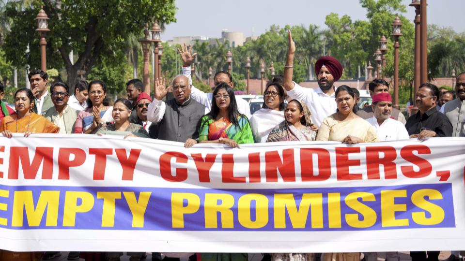 Opposition MPs Protest in Parliament Over LPG Supply Issue