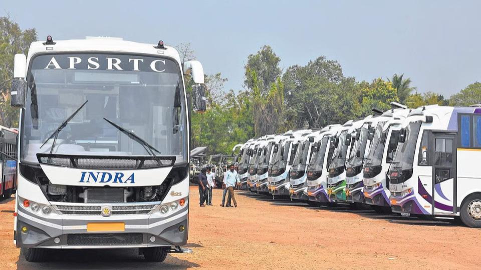 APSRTC JAC Launches Third Phase Stir against Privatisation