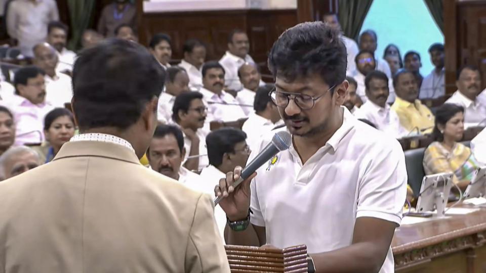 udhayanidhistalintakesoathasleaderofoppositionintnassembly