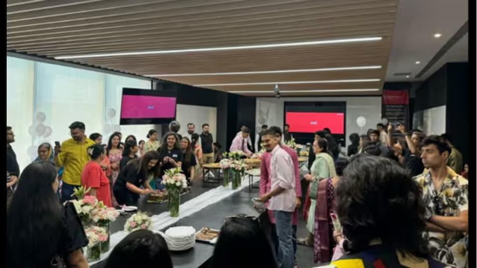 On Mother’s Day, Deepinder Goyal invites moms of Zomato employees to office. 