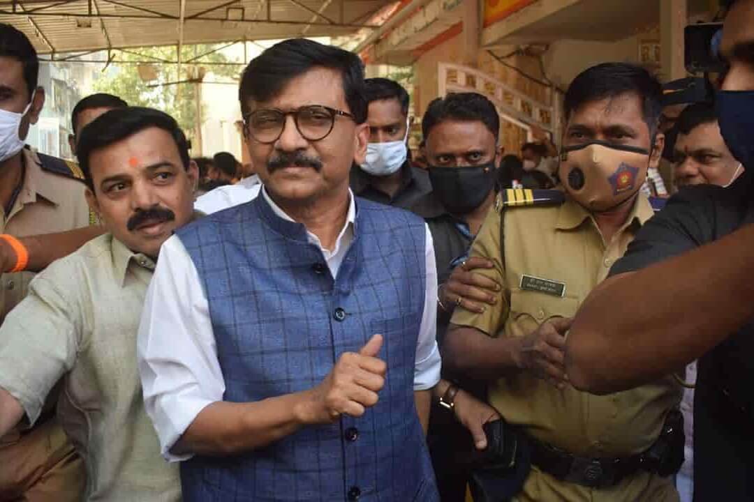 edseizesrs1150lakhcashfromshivsenampsanjayrautsresidence