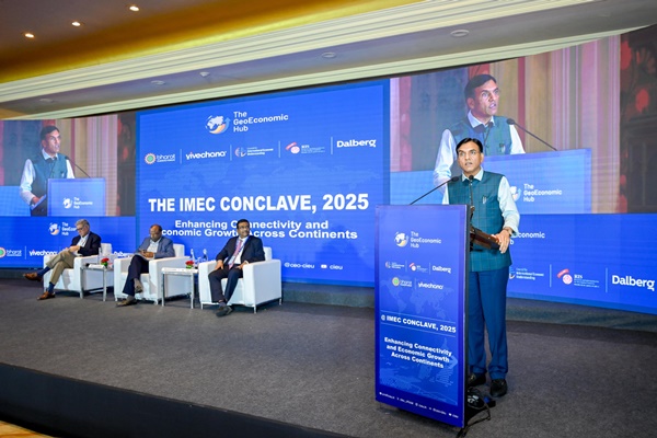 mansukhmandaviyacallsforglobalskilltrainingplatformatimecconclave2025