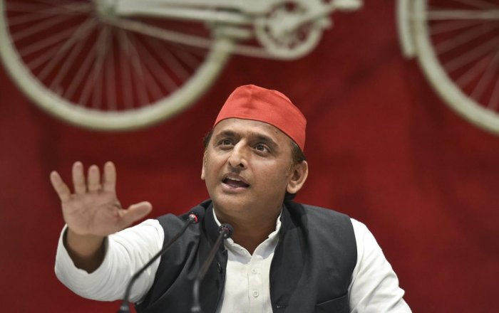 nationneedspradhanmantrinotpracharmantri:akhileshslamsmodi