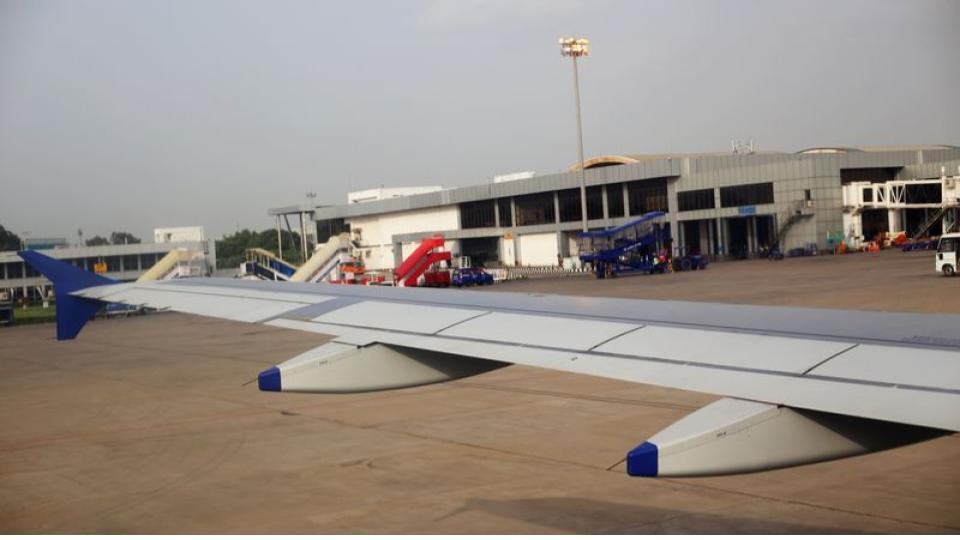 bombthreatletterfoundonboardinternationalflightinahmedabad