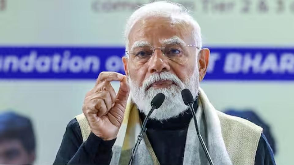 PM Narendra Modi targets TMC over infiltration at Malda rally