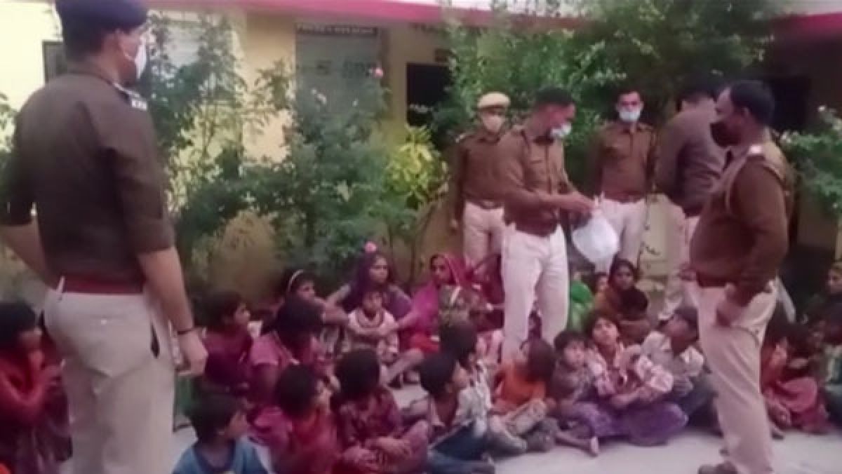 rajasthanpolicerescue38kidnappedwomenchildreninjhalawar