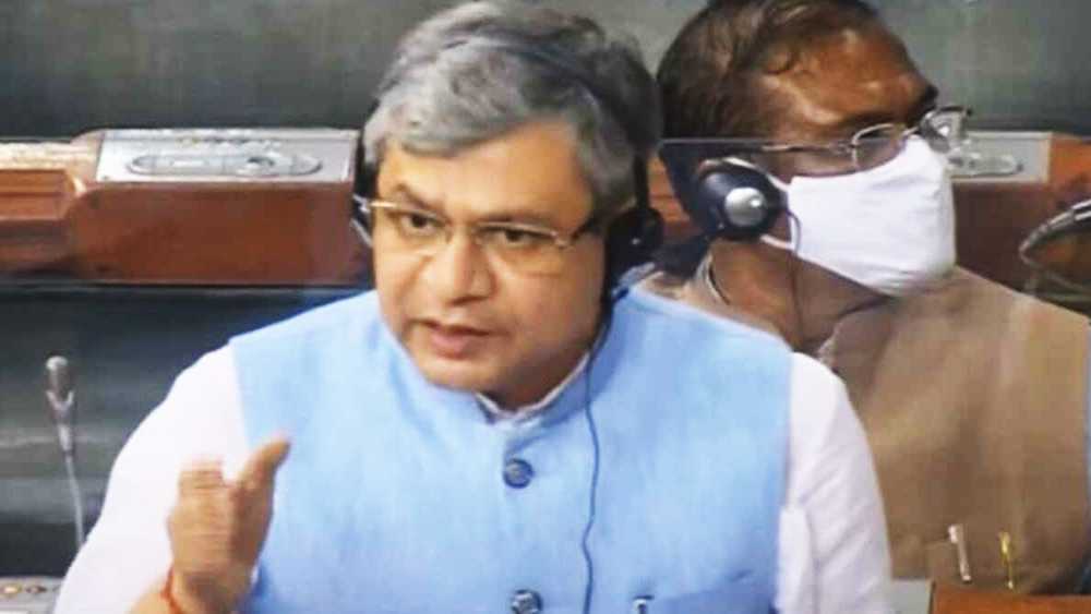unionministerashwinivaishnawcommitstogovernmentactionagainstfakenewstosafeguarddemocracy