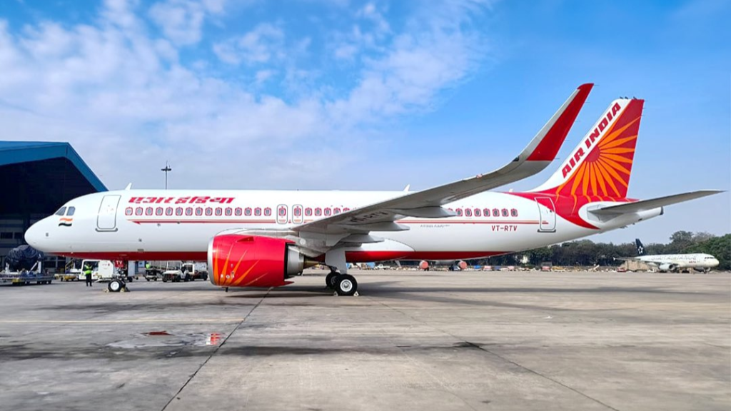 suspectedbombthreatturnedouttobehoaxonairindiadelhivizagflight