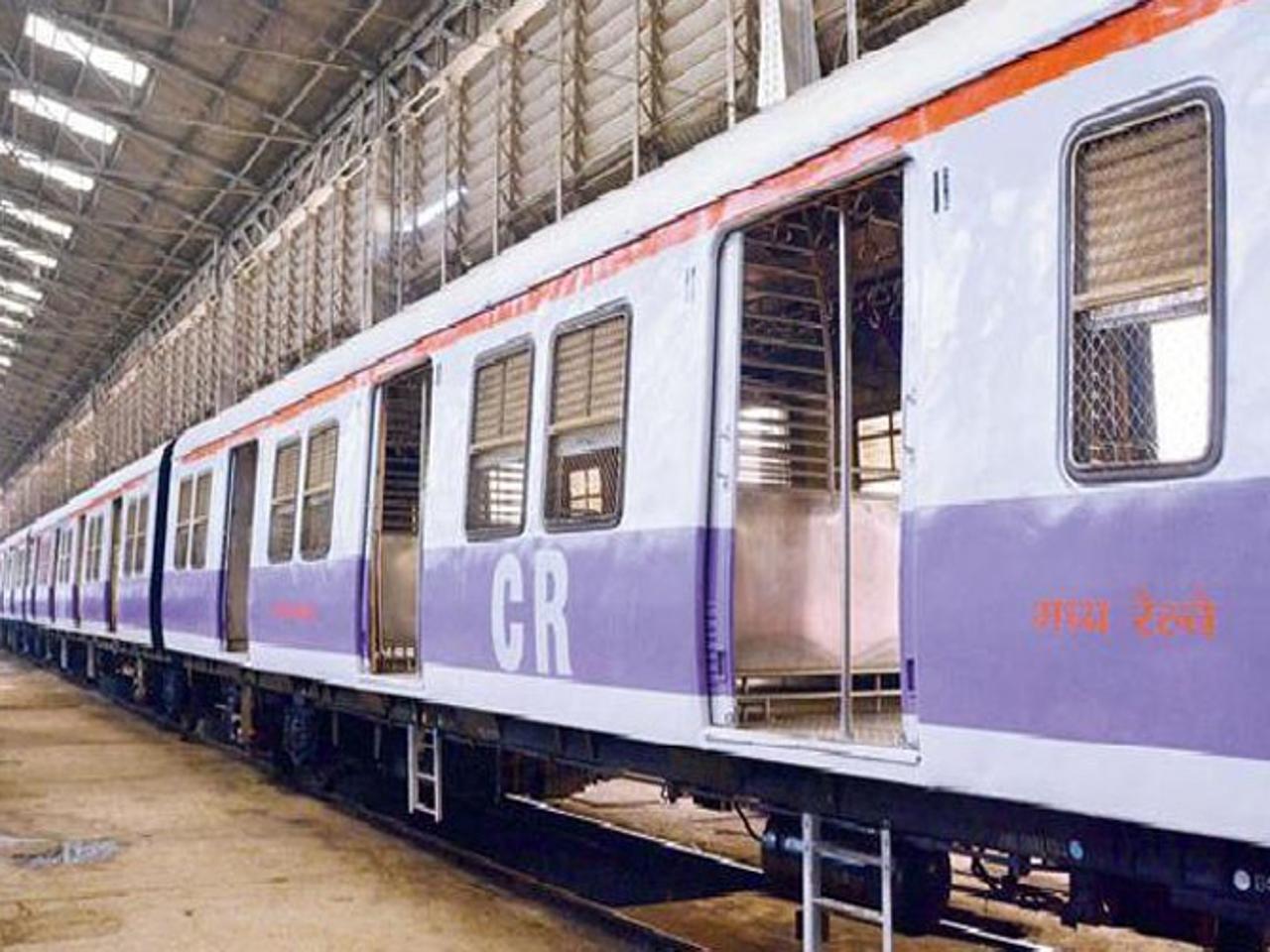 centralrailwaystoadd22morelocaltrainservicesfromtodayinmumbai