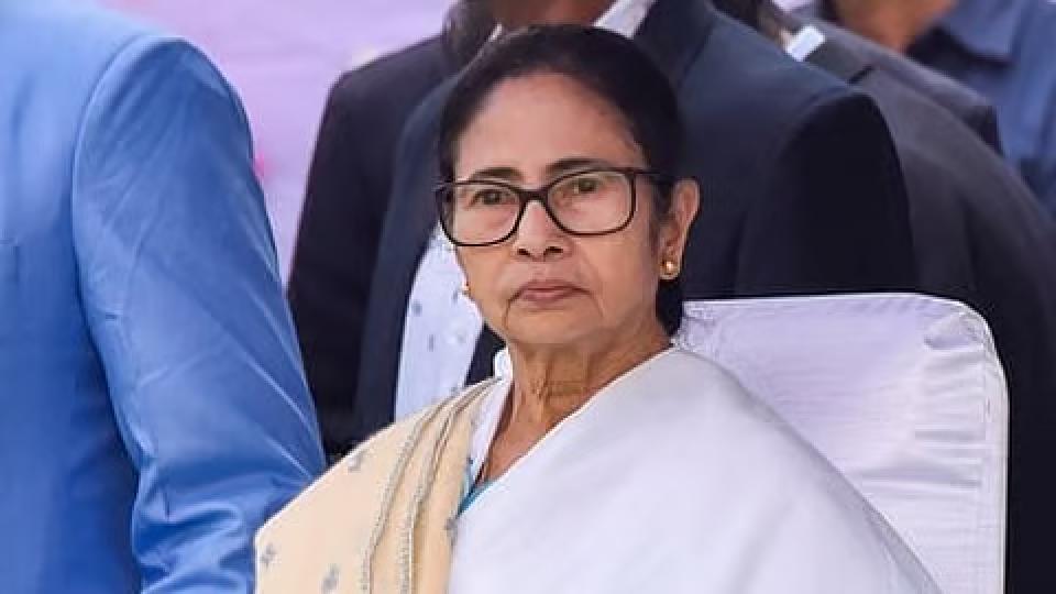 CM Mamata to Meet CEC Gyanesh Kumar Over SIR in West Bengal