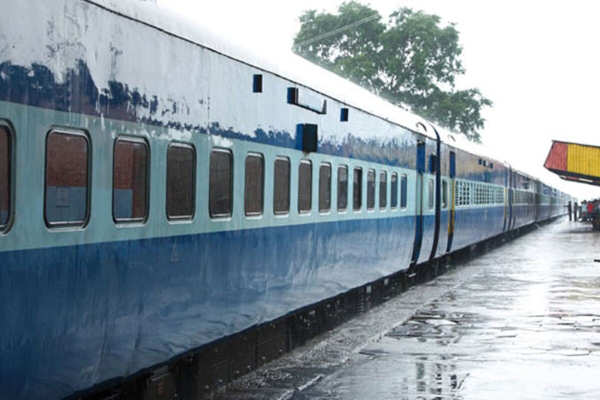 eastcoastrailwaytorunspecialtrainsforayyappadevotees