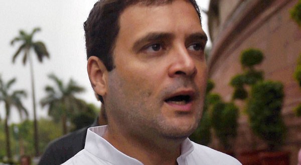 rahulgandhitodayvisitsflyovercollapsesiteinkolkata