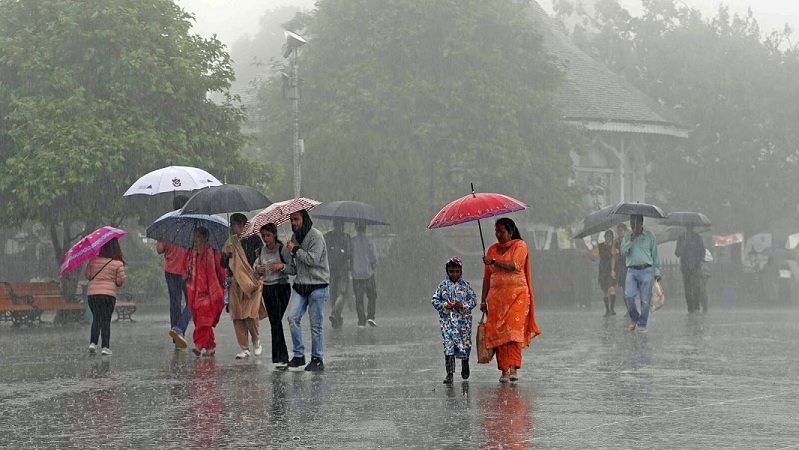imdissuesredalertofextremelyheavyrainfallforcoastalandhrapradeshyanamandodisha