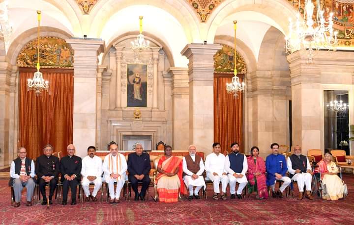 pmmodiattendscivilinvestitureceremonyi
